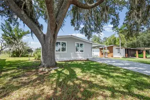 34010 Estates Ln, Wesley Chapel, FL 33543 - Photo 3