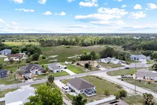 8421 Beachwood Ct, Spring Hill, FL 34606 - Photo 47