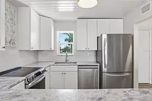 7920 Sun Island Dr S, South Pasadena, FL 33707 - Photo 9