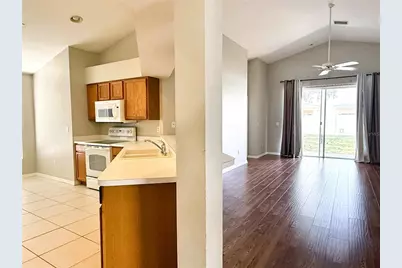 2345 Roanoke Springs Drive, Ruskin, FL 33570 - Photo 13