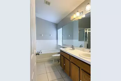 2345 Roanoke Springs Drive, Ruskin, FL 33570 - Photo 17