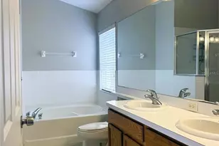 2345 Roanoke Springs Dr, Ruskin, FL 33570 - Photo 17