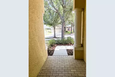 2345 Roanoke Springs Drive, Ruskin, FL 33570 - Photo 3