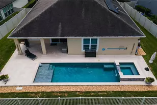 18233 Roseate Dr, Lutz, FL 33558 - Photo 9