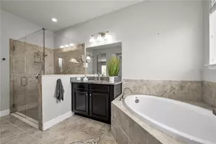 18233 Roseate Dr, Lutz, FL 33558 - Photo 29