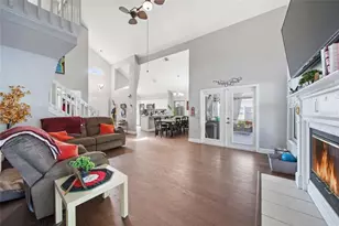 1621 Spinning Wheel Dr, Lutz, FL 33559 - Photo 7