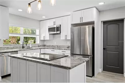 520 Lake Maggiore Boulevard S, Saint Petersburg, FL 33705 - Photo 9