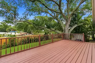 30 Glades Ave, Tarpon Springs, FL 34689 - Photo 3