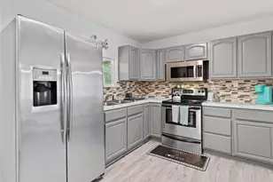 7206 Schering St, Weeki Wachee, FL 34613 - Photo 25