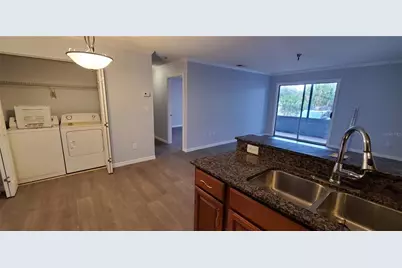 10263 Gandy Boulevard N #403, Saint Petersburg, FL 33702 - Photo 5