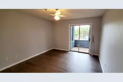 10263 Gandy Boulevard N #403, Saint Petersburg, FL 33702 - Photo 11