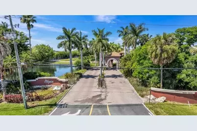 10263 Gandy Boulevard N #403, Saint Petersburg, FL 33702 - Photo 33