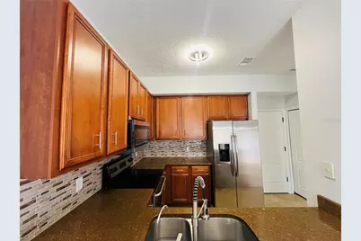 9096 Iron Oak Avenue, Tampa, FL 33647 - Photo 7