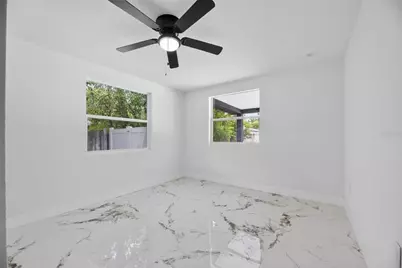 9608 N Aster Avenue, Tampa, FL 33612 - Photo 17