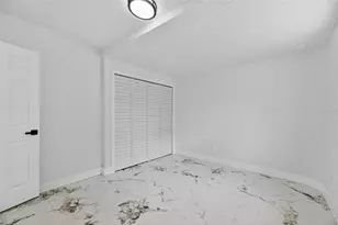 9608 N Aster Ave, Tampa, FL 33612 - Photo 29