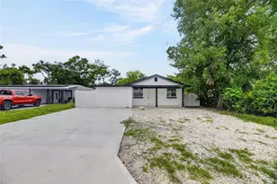 9608 N Aster Ave, Tampa, FL 33612 - Photo 7
