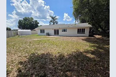 1805 S Wilkins Avenue, Plant City, FL 33563 - Photo 9