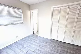 3947 Mohr Ave N, Saint Petersburg, FL 33714 - Photo 11