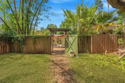 1427 E Powhatan Avenue, Tampa, FL 33604 - Photo 35