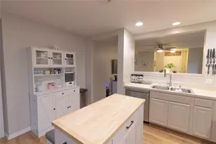 11910 Mango Groves Blvd, Seffner, FL 33584 - Photo 13