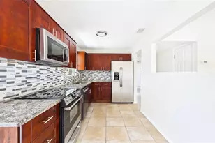 4418 W Fairview Heights, Tampa, FL 33616 - Photo 11