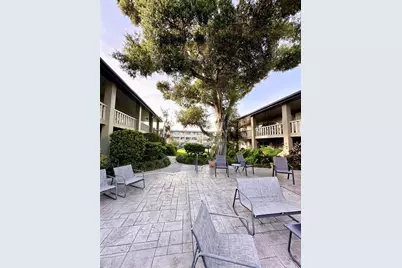 450 32nd Avenue N #107W, Saint Petersburg, FL 33704 - Photo 3