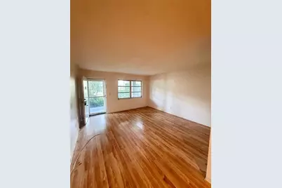 450 32nd Avenue N #107W, Saint Petersburg, FL 33704 - Photo 5