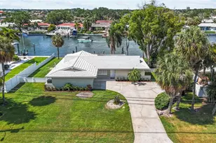 4133 49th Ave S, Saint Petersburg, FL 33711 - Photo 1
