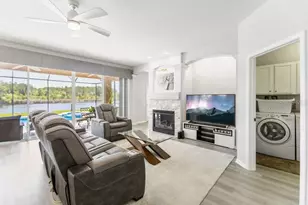 8758 Crystal Creek Ct, Land O Lakes, FL 34638 - Photo 9