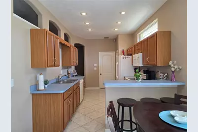 1006 Tropical, Bradenton, FL 34208 - Photo 5