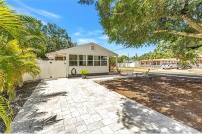 798 45th Avenue N, Saint Petersburg, FL 33703 - Photo 3