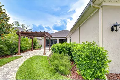 6005 Sparrowhead Way, Lithia, FL 33547 - Photo 29