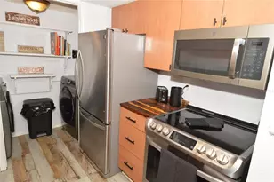 10200 Gandy Blvd N, Saint Petersburg, FL 33702 - Photo 9