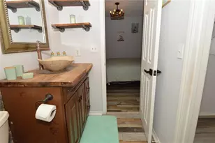 10200 Gandy Blvd N, Saint Petersburg, FL 33702 - Photo 53