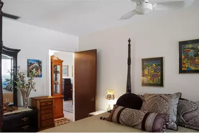 10038 62nd Terrace N #15, Saint Petersburg, FL 33708 - Photo 33