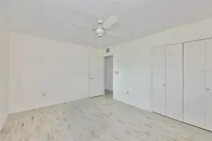 1216 Valley Forge Blvd, Sun City Center, FL 33573 - Photo 17