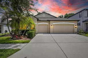 204 Dakota Hill Dr, Seffner, FL 33584 - Photo 1