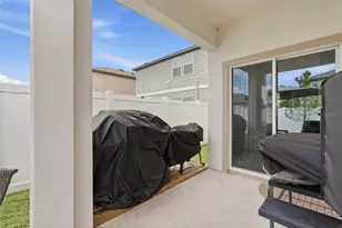 35498 Shade Fern Ln, Zephyrhills, FL 33541 - Photo 23