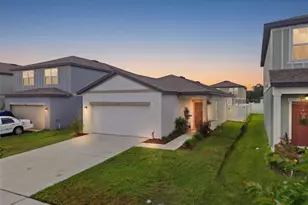 35498 Shade Fern Ln, Zephyrhills, FL 33541 - Photo 1