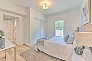 808 7th St N, Saint Petersburg, FL 33701 - Photo 21