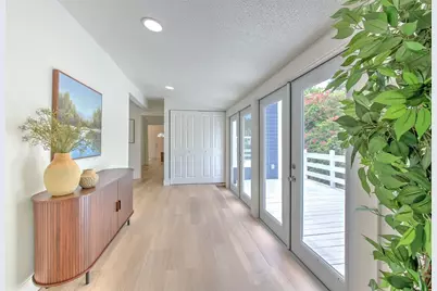 808 7th Street N, Saint Petersburg, FL 33701 - Photo 17