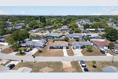7523 Briarwood Drive, Port Richey, FL 34668 - Photo 5