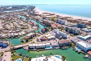 11440 1st St E, Treasure Island, FL 33706 - Photo 3