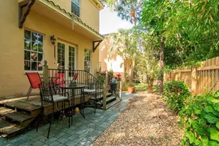 2907 Hansen Manor Ln, Tampa, FL 33611 - Photo 11
