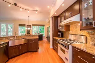 2907 Hansen Manor Ln, Tampa, FL 33611 - Photo 5