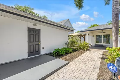348 11th Avenue NE, Saint Petersburg, FL 33701 - Photo 27