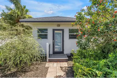 348 11th Avenue NE, Saint Petersburg, FL 33701 - Photo 23