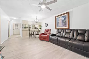 2139 Sea Pines Ct, Spring Hill, FL 34606 - Photo 5