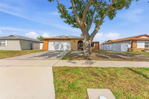 611 Tangerine Dr, Oldsmar, FL 34677 - Photo 1