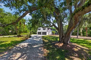 1007 State St E, Oldsmar, FL 34677 - Photo 5